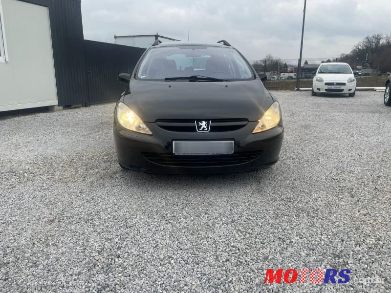 2004' Peugeot 307 Sw photo #2