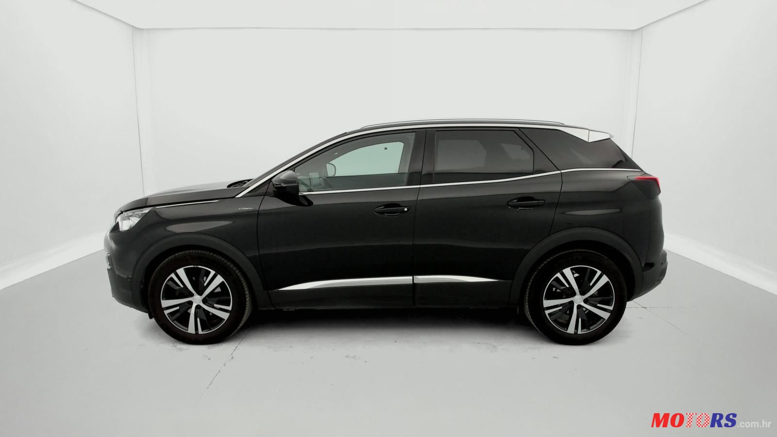 2018' Peugeot 3008 1,2 photo #4