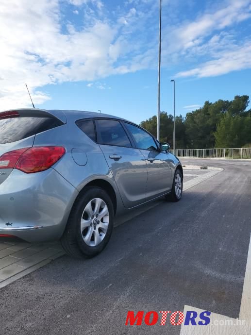 2014' Opel Astra 1.6.Cdti photo #4