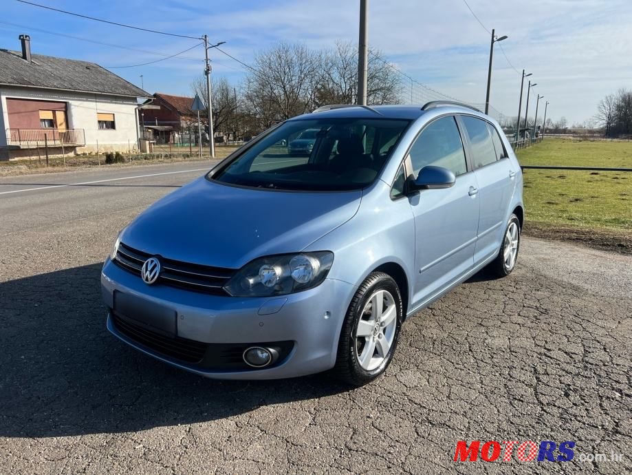 2010' Volkswagen Golf Plus 1,6 Tdi photo #1