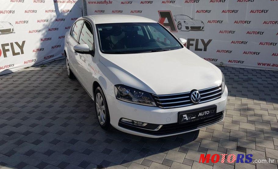 2012' Volkswagen Passat photo #1