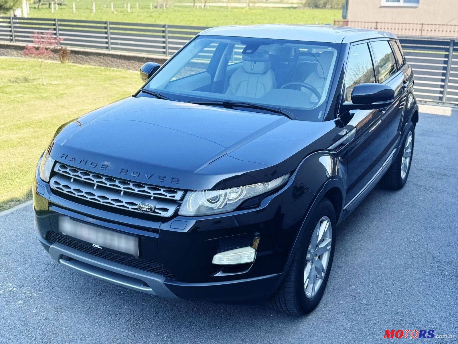 2013' Land Rover Range Rover Evoque 2.2D photo #1