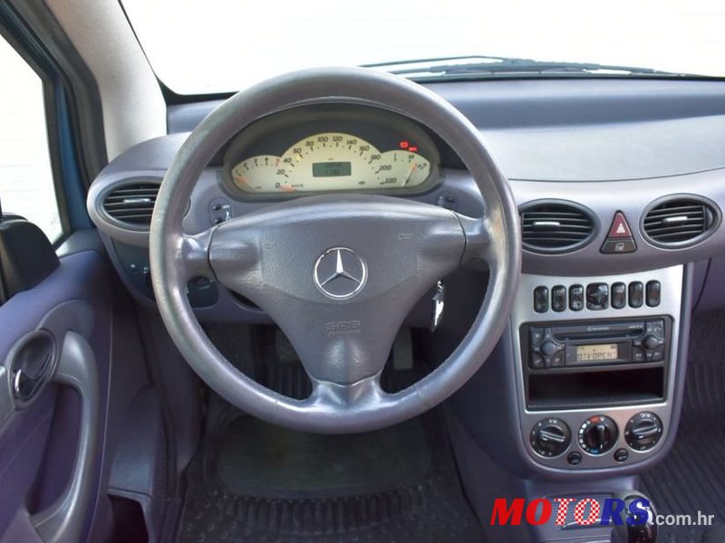 2004' Mercedes-Benz A-Klasa photo #4