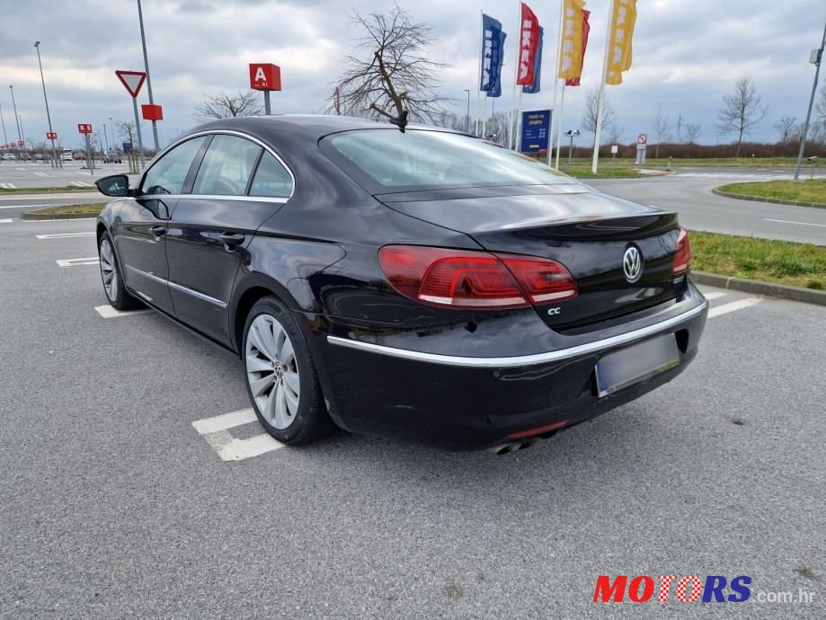 2012' Volkswagen Passat 2,0 Tdi Bmt photo #6