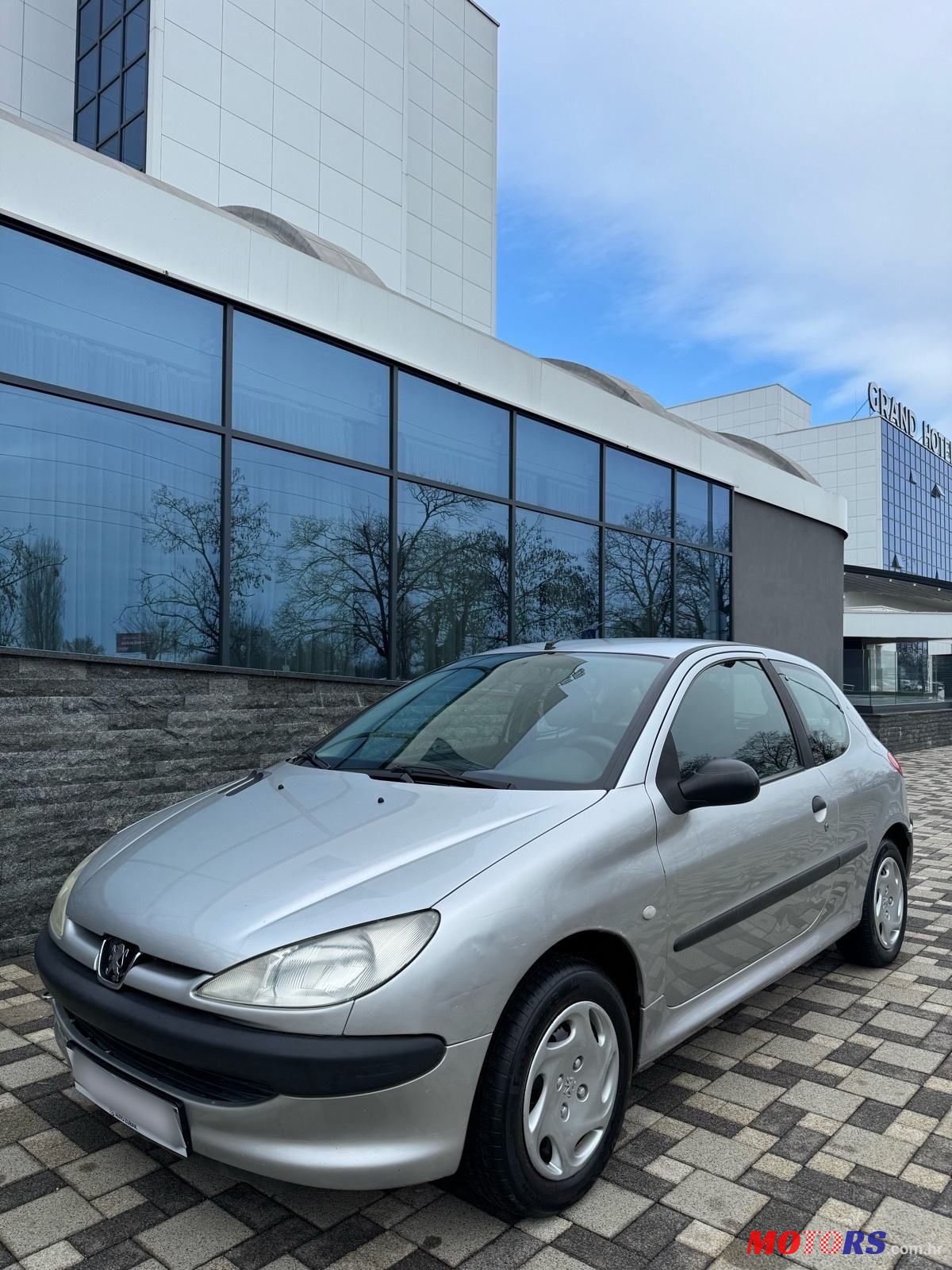 2002' Peugeot 206 206 1,4 photo #6