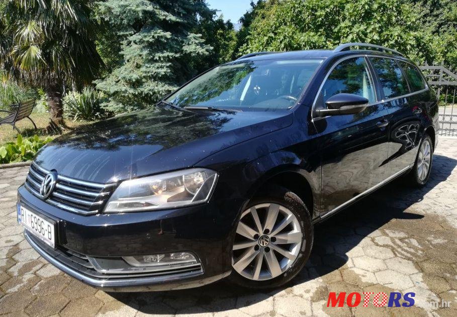 2013' Volkswagen Passat Variant 2,0 Tdi photo #1