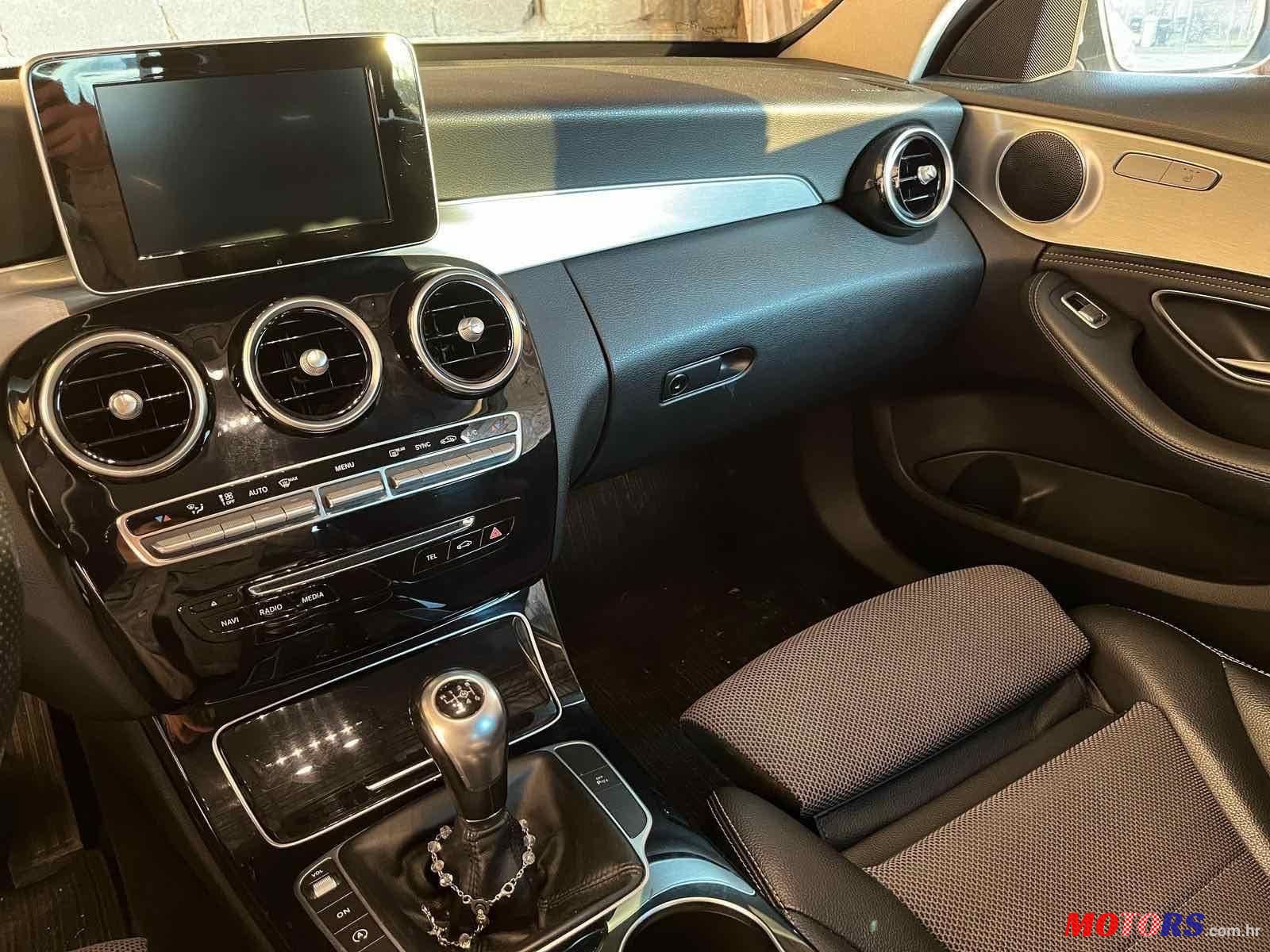 2016' Mercedes-Benz C-Klasa 200 D T photo #5