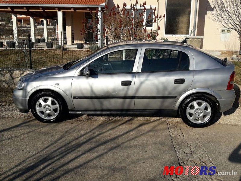 2001' Opel Astra 1,4 photo #1