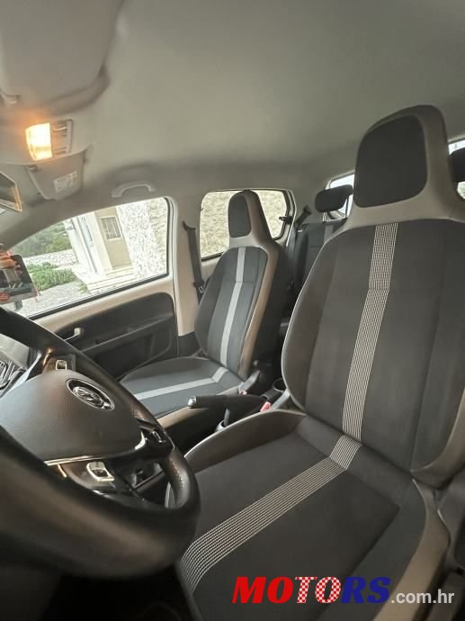 2016' Volkswagen Up! photo #6