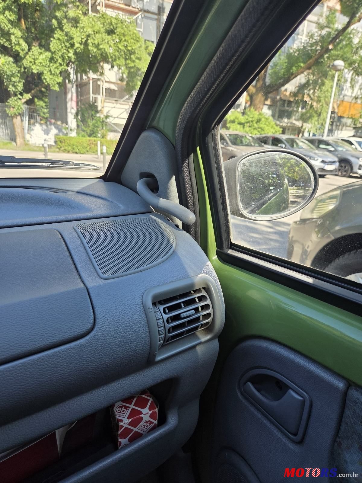 2004' Renault Twingo 1,2 photo #6