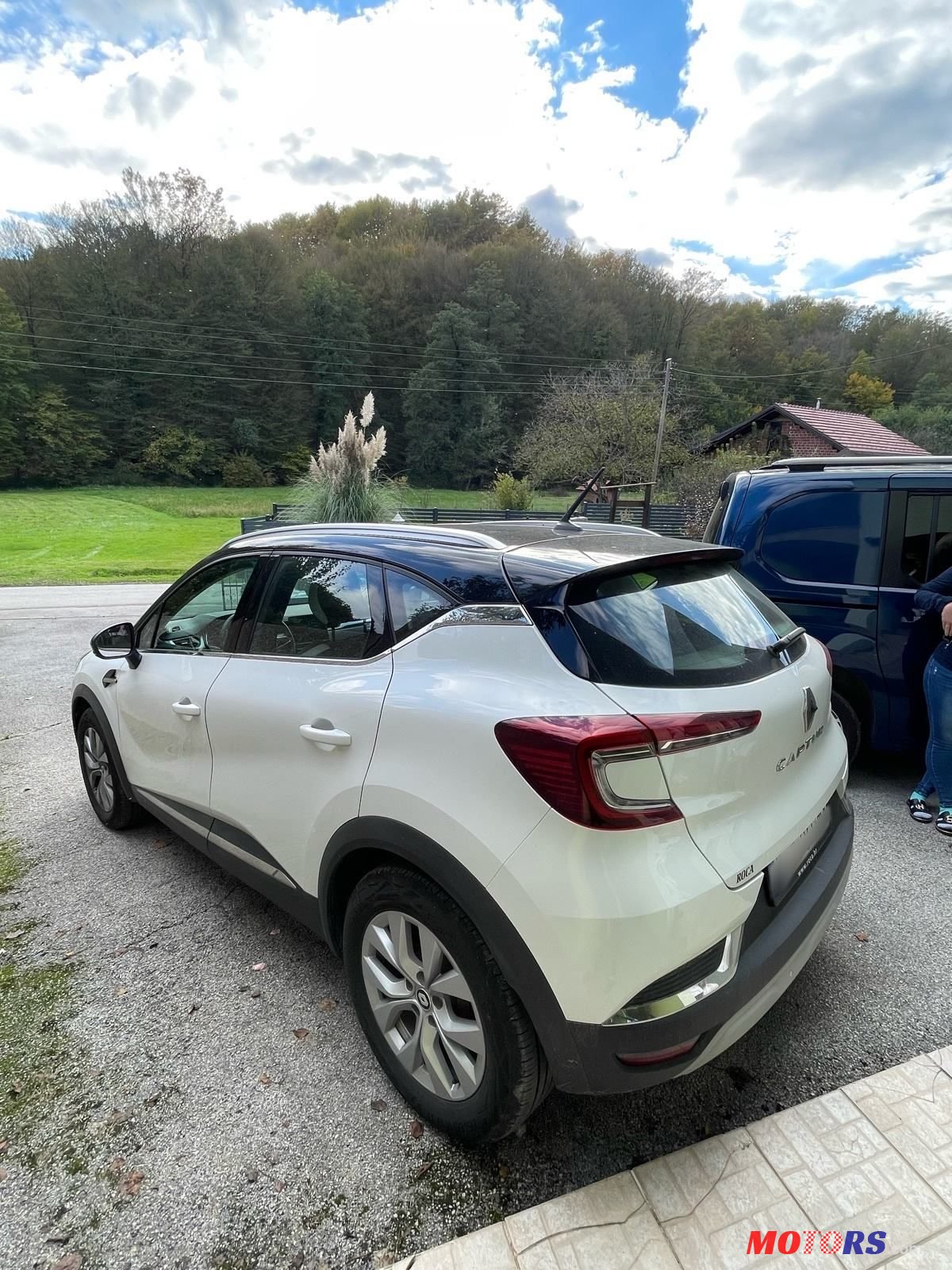 2022' Renault Captur Tce photo #2