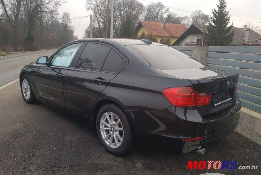 2013' BMW Serija 3 318D photo #2