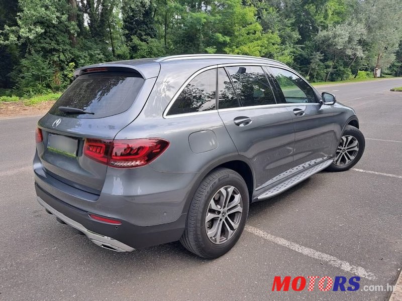 2020' Mercedes-Benz GLC 200 D photo #3