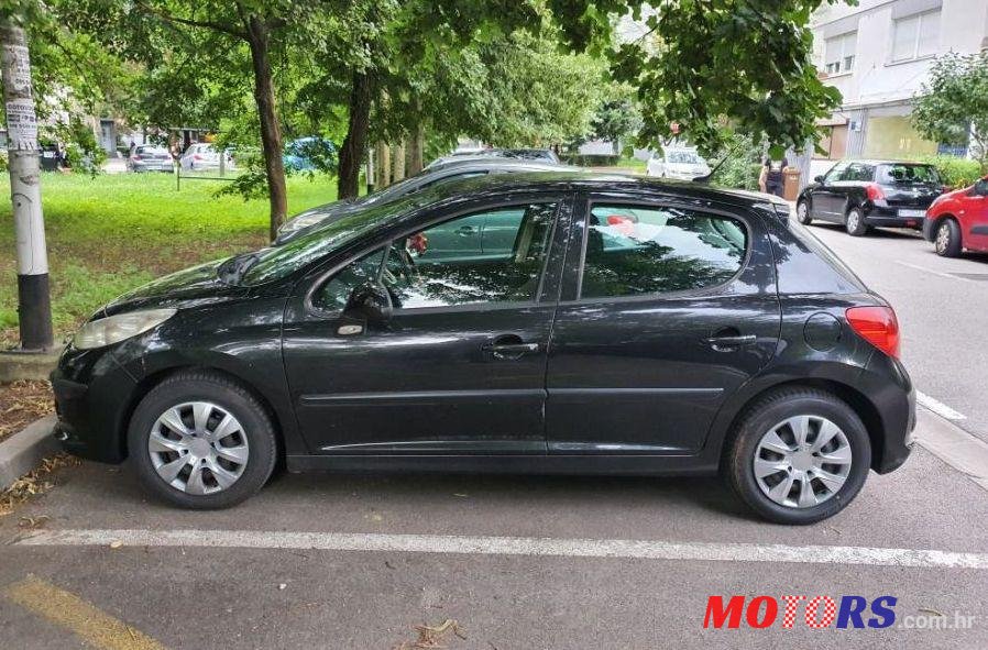 2008' Peugeot 207 1,4 Hdi photo #1