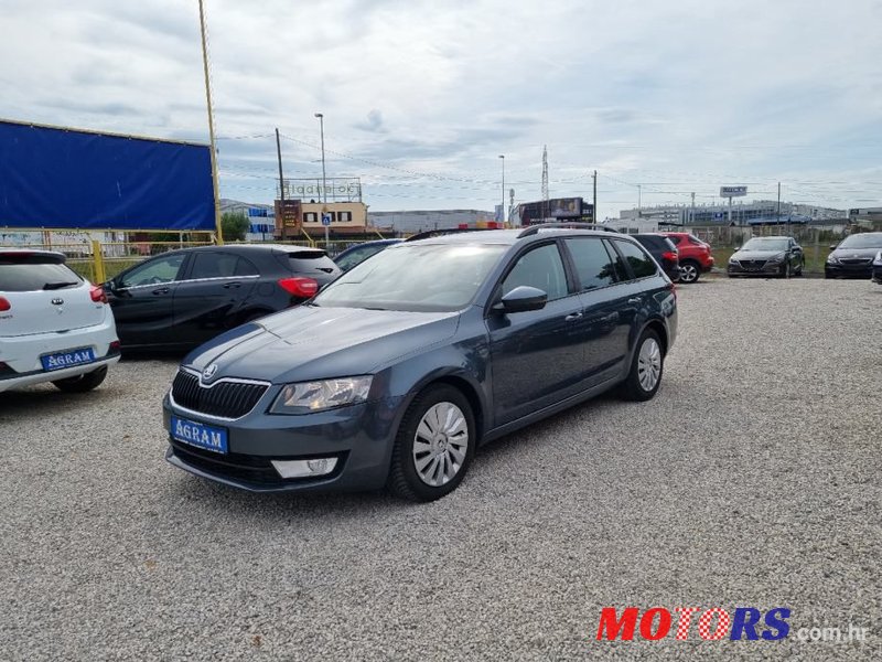 2015' Skoda Octavia Combi photo #2