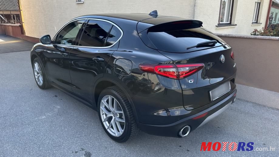2017' Alfa Romeo Stelvio 2,2 Diesel photo #4