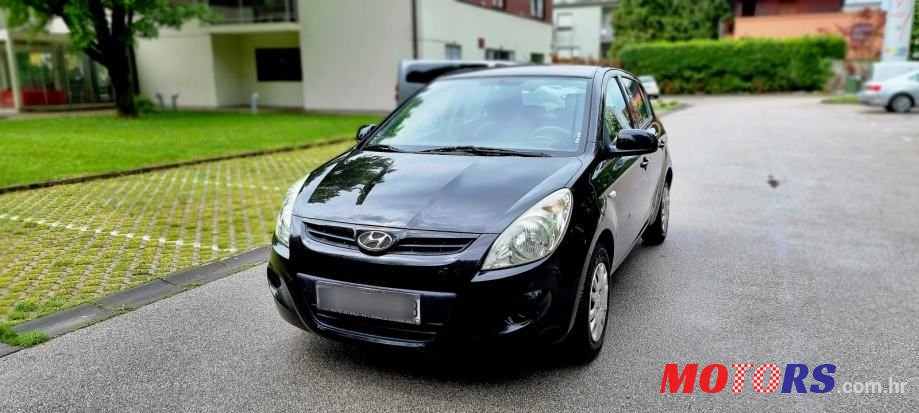 2009' Hyundai i20 1,2 photo #2
