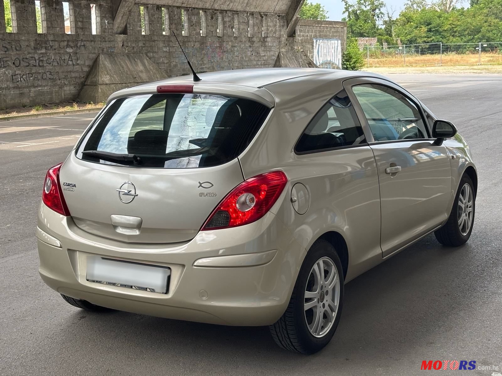2010' Opel Corsa 1,2 16V photo #4