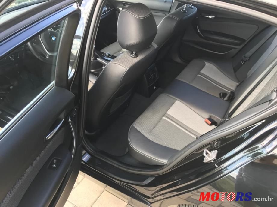 2016' BMW Serija 1 118D photo #4