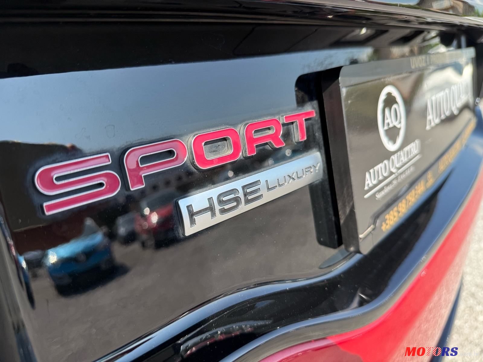 2016' Land Rover Discovery Sport photo #4