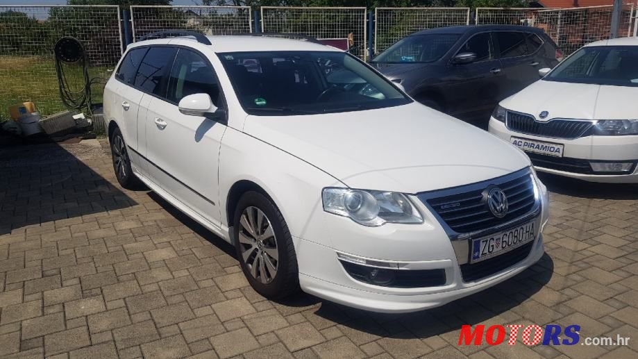 2010' Volkswagen Passat Variant photo #2