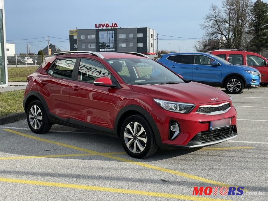 2022' Kia Stonic 1.0 T-Gdi photo #4