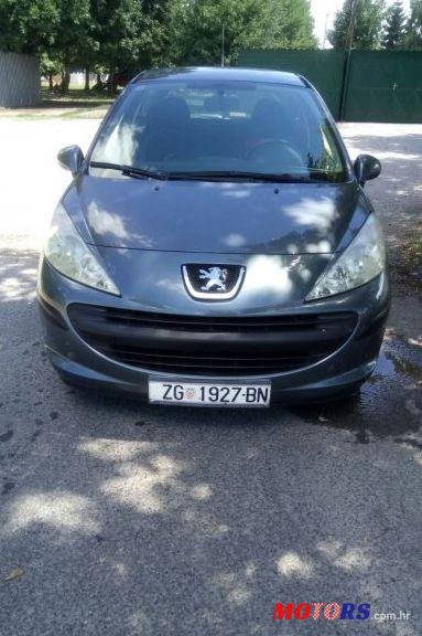 2006' Peugeot 207 1,4 16V photo #2