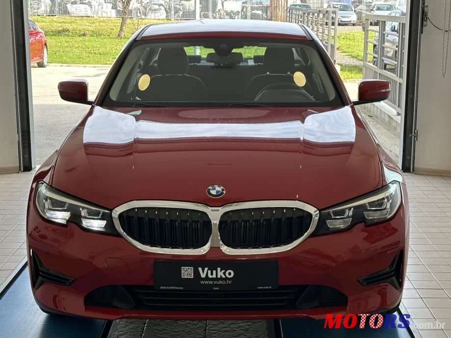 2022' BMW Serija 3 318I photo #2