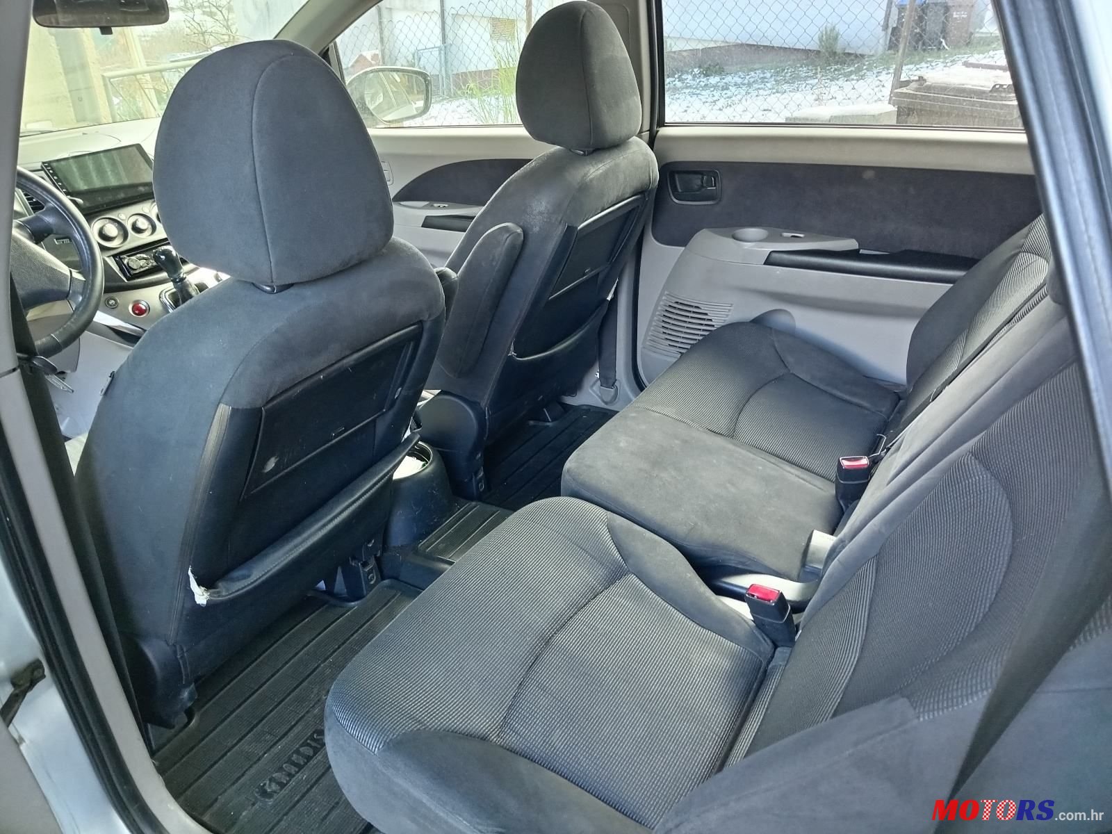 2006' Mitsubishi Grandis 2,4 photo #4