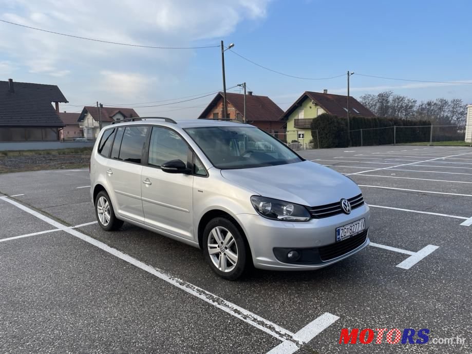 2013' Volkswagen Touran 2,0 Tdi photo #1