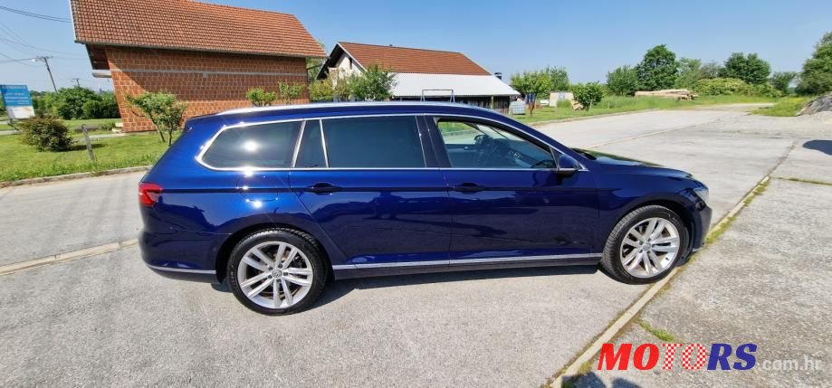 2017' Volkswagen Passat photo #4