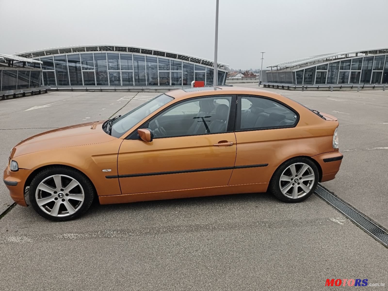 2002' BMW Serija 3 316Ti photo #6
