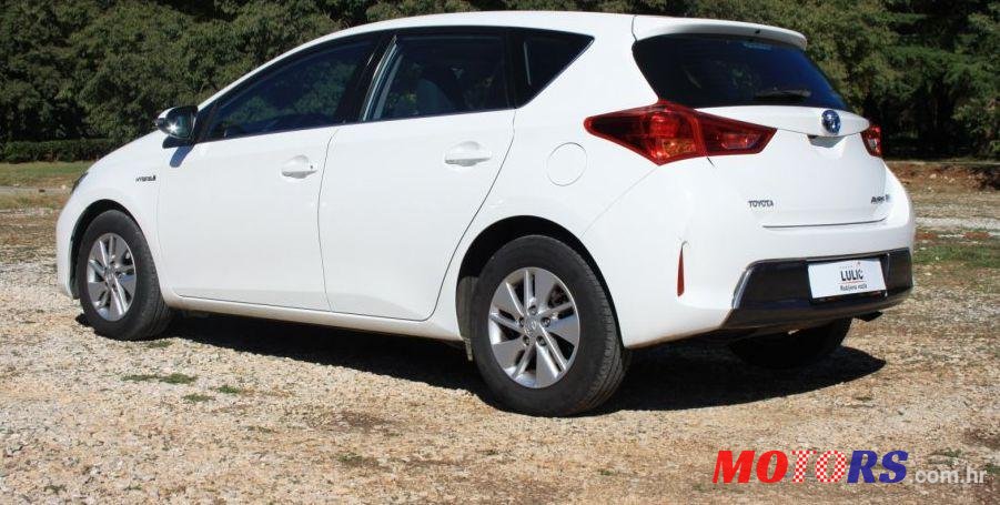 2014' Toyota Auris 1,8 Vvt-I photo #2