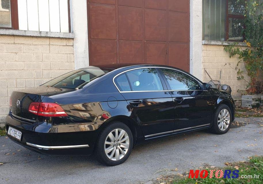 2012' Volkswagen Passat 1,6 Tdi Bmt photo #1