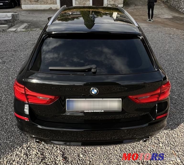2019' BMW Serija 5 520D Touring photo #6