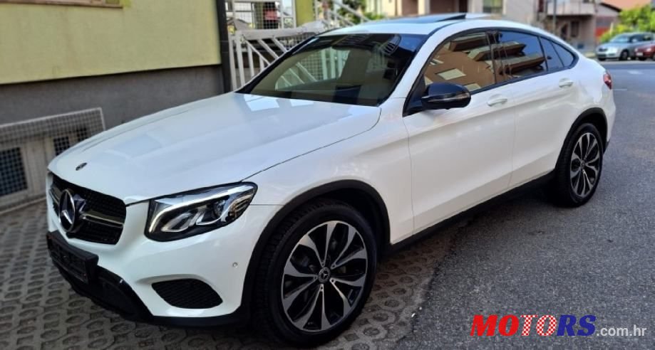 2017' Mercedes-Benz GLC Amg 250D 4 Matic photo #2