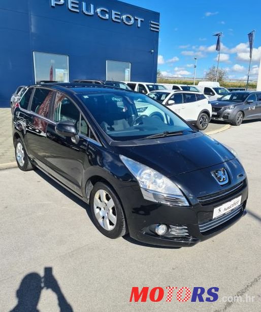 2012' Peugeot 5008 1,6 E-Hdi photo #1