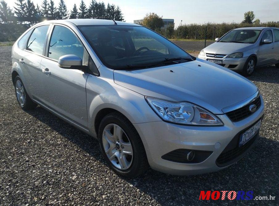 2011' Ford Focus 1,6 photo #1
