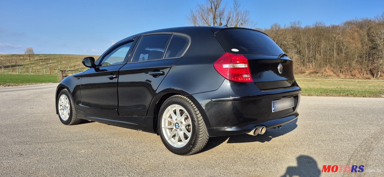 2010' BMW Serija 1 116D photo #4