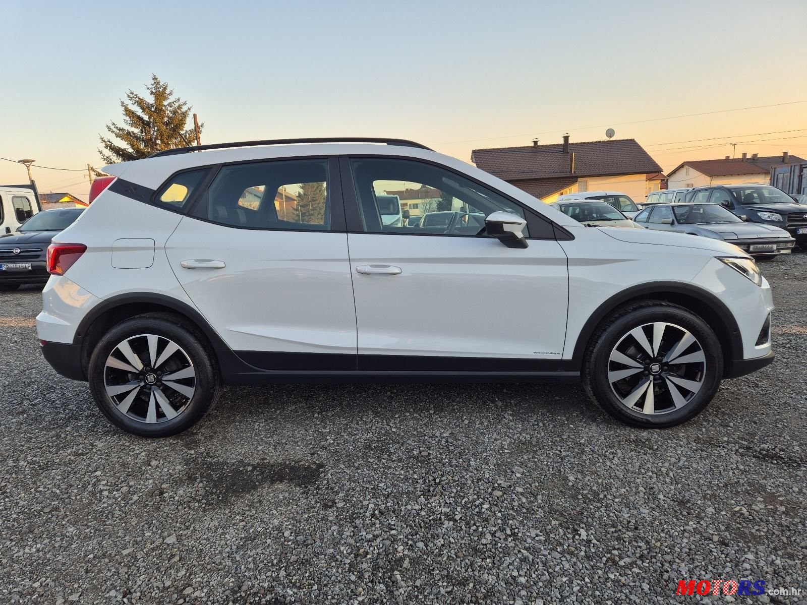 2020' SEAT Arona 1,0 Tsi photo #5