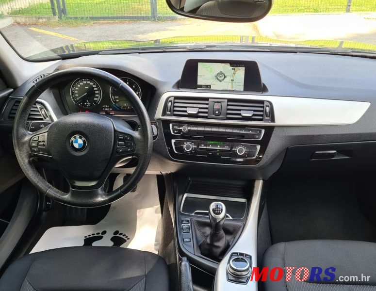 2017' BMW Serija 1 116D photo #4