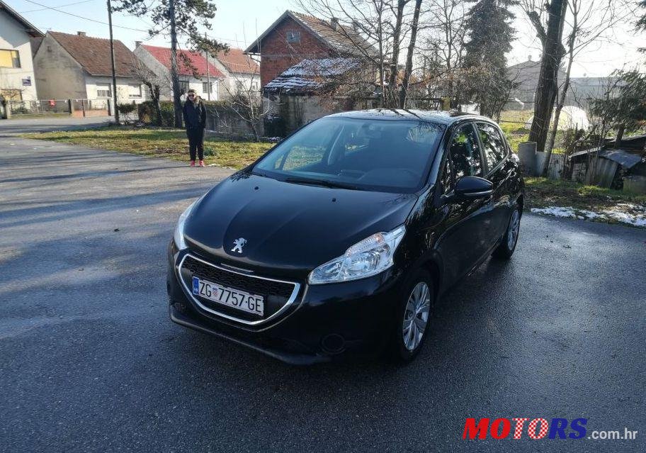 2012' Peugeot 208 1,6 E-Hdi photo #1