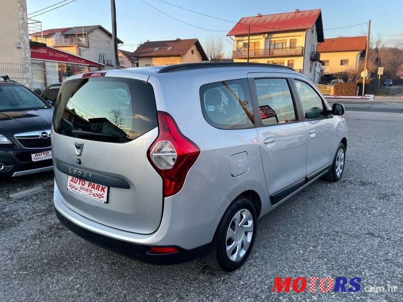 2013' Dacia Lodgy 1,5 Dci 90 photo #4