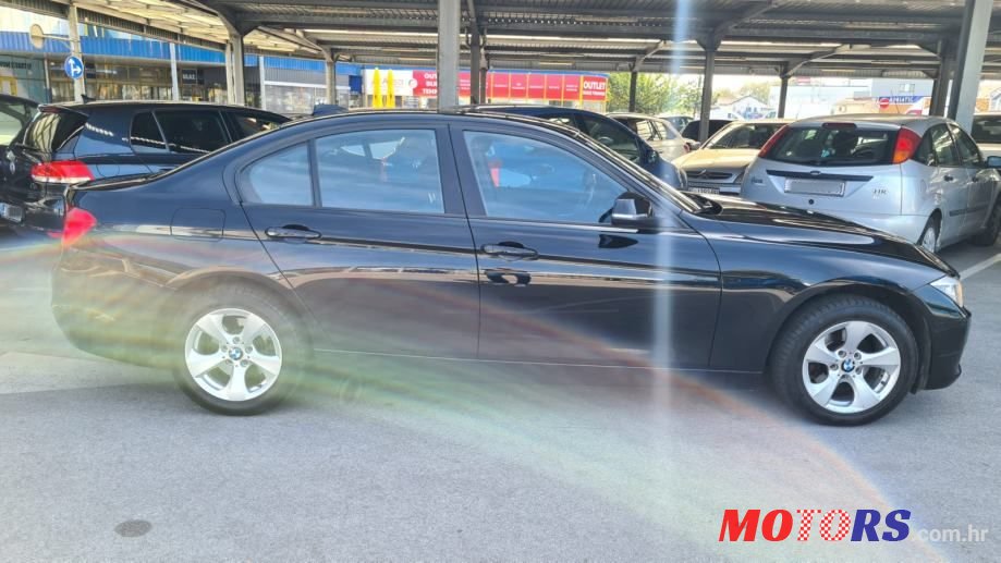 2013' BMW Serija 3 316D photo #3