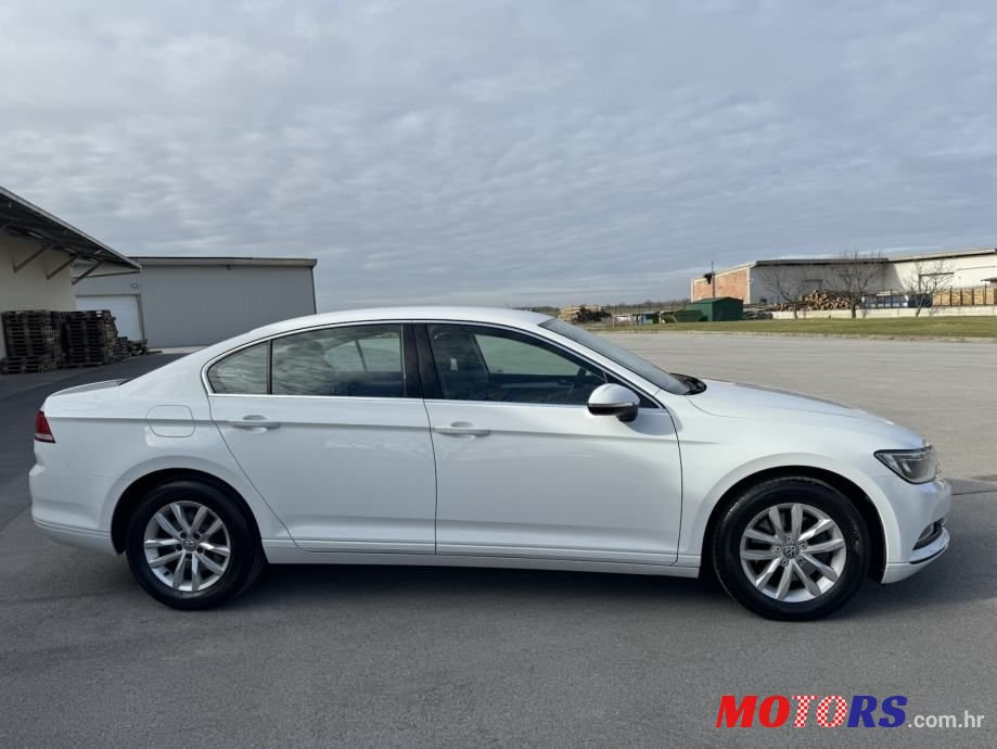 2016' Volkswagen Passat 2,0 Tdi Bmt Dsg photo #4
