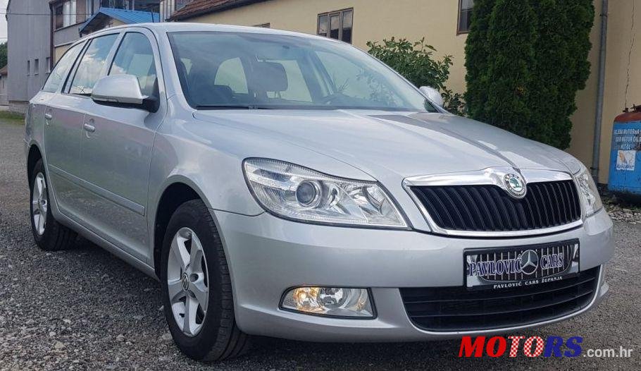 2011' Skoda Octavia Combi 1,6 Tdi Classic photo #1