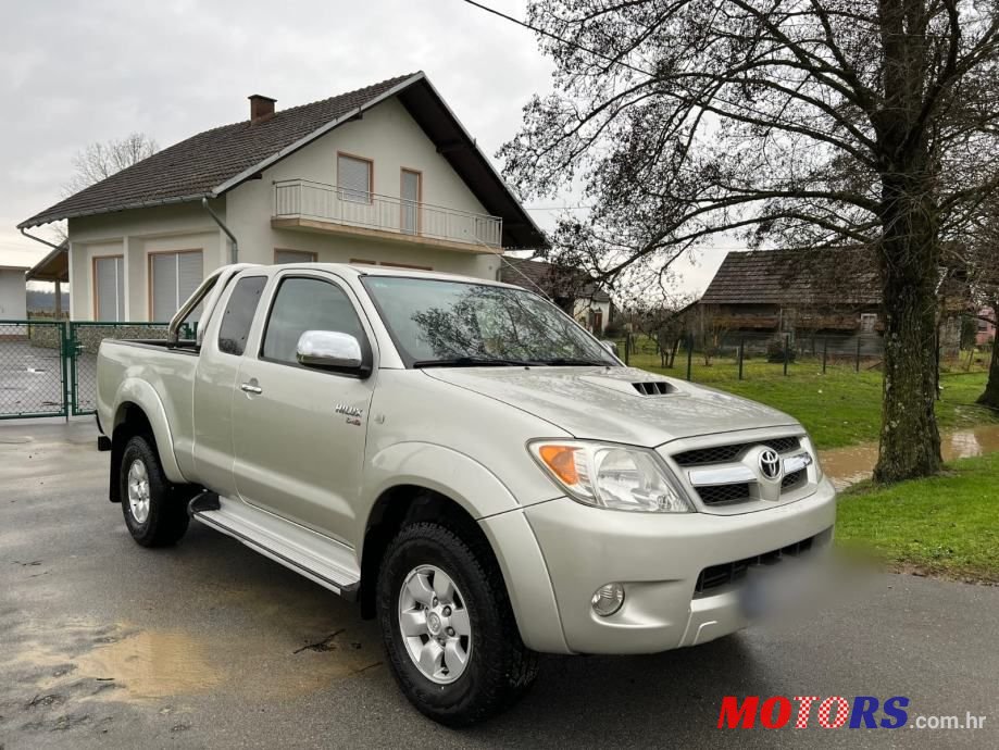 2008' Toyota Hilux 2.5D photo #3