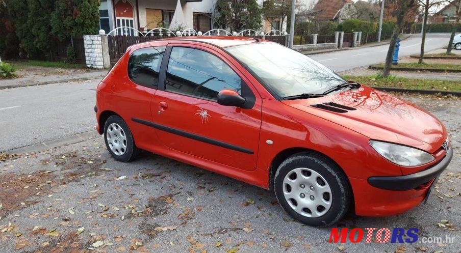 2005' Peugeot 206 206 1,1 photo #1