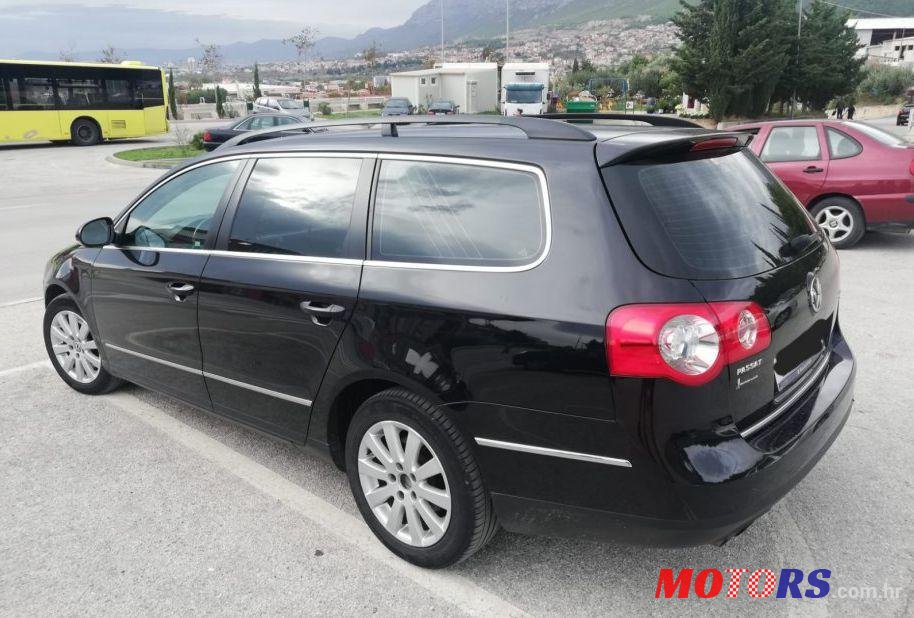 2008' Volkswagen Passat Variant 2,0 Tdi photo #1