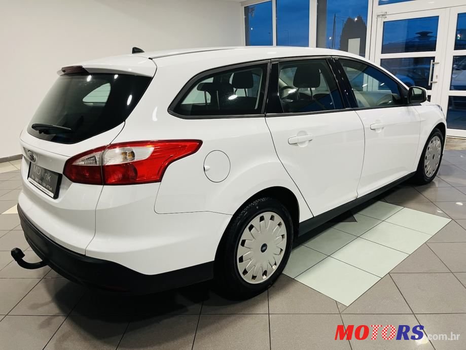 2014' Ford Focus Karavan photo #4